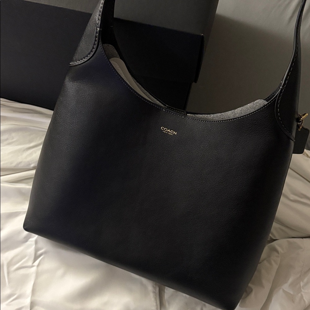 Coach Brooklyn 34 black leather bag - Picture 4 of 8